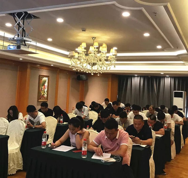 洞悉产业未来，总裁研修班助力领军者乘风破浪